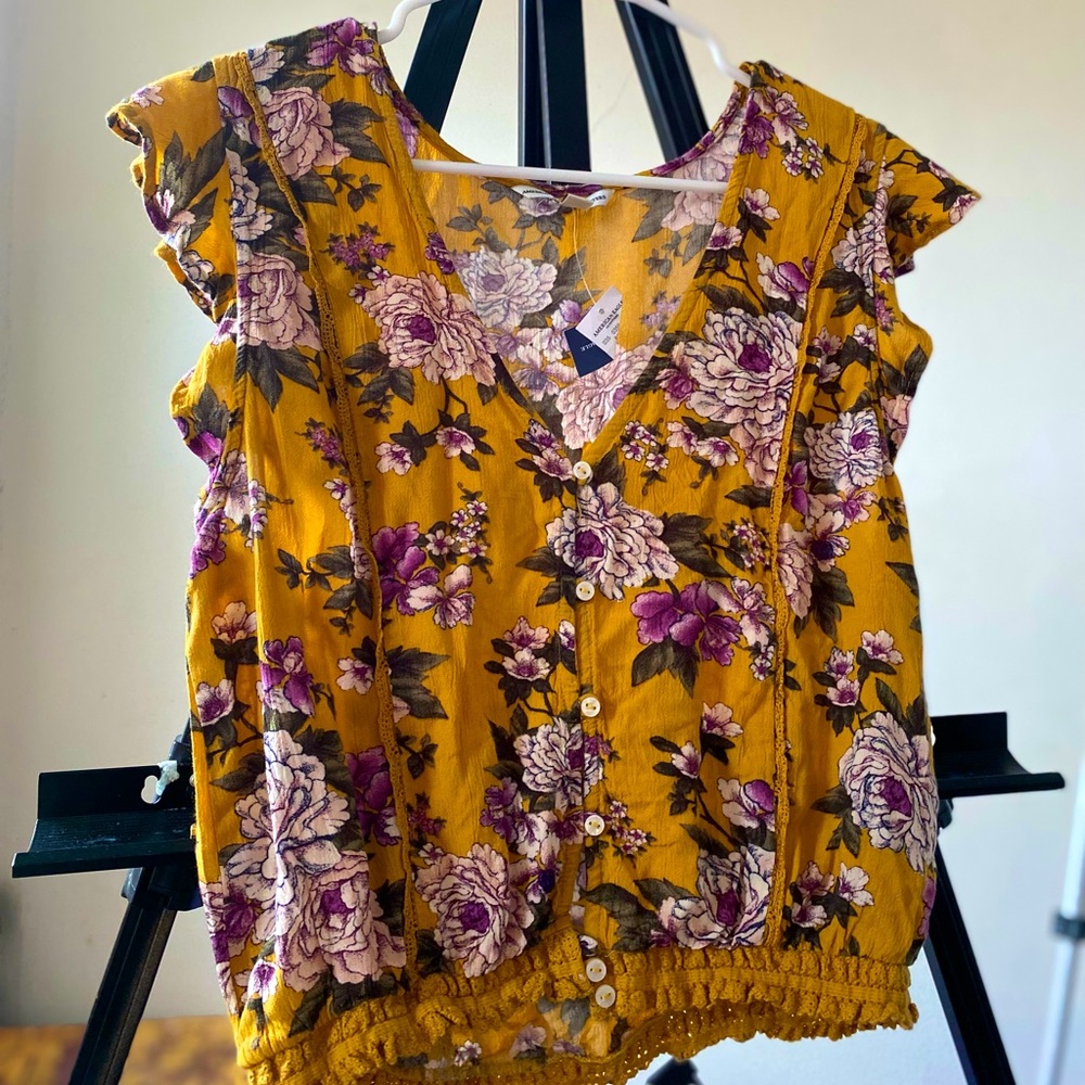 Floral American Eagle Outfitters Blouse